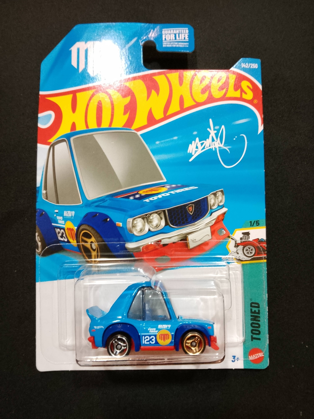 Hot Wheels Tooned Blue Race Car